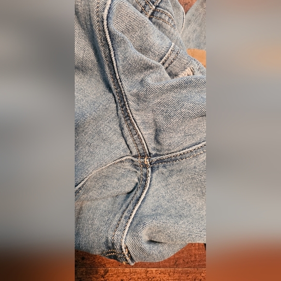 American Eagle Womens Straight Mom Jeans Size 0 Regular Light Destroy Distressed - Picture 15 of 16